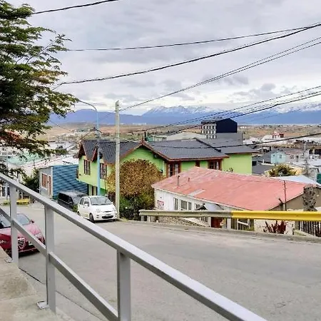 Apartamento Castor Fueguino: Departamento Calido, Centrico Y Equipado - Wi Fi Ushuaia Exterior foto